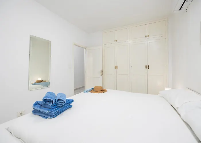 Apartman Jardines 1 *